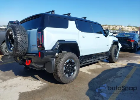 2024 GMC Hummer Ev Suv 2X z USA, uszkodzony, nr VIN 1GKB0NDE2RU104964